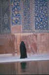 107 Isfahan IR - donna.jpg (402115 byte)