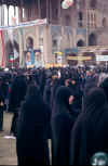 109 Isfahan IR - donne alla manifestazione.jpg (354398 byte)